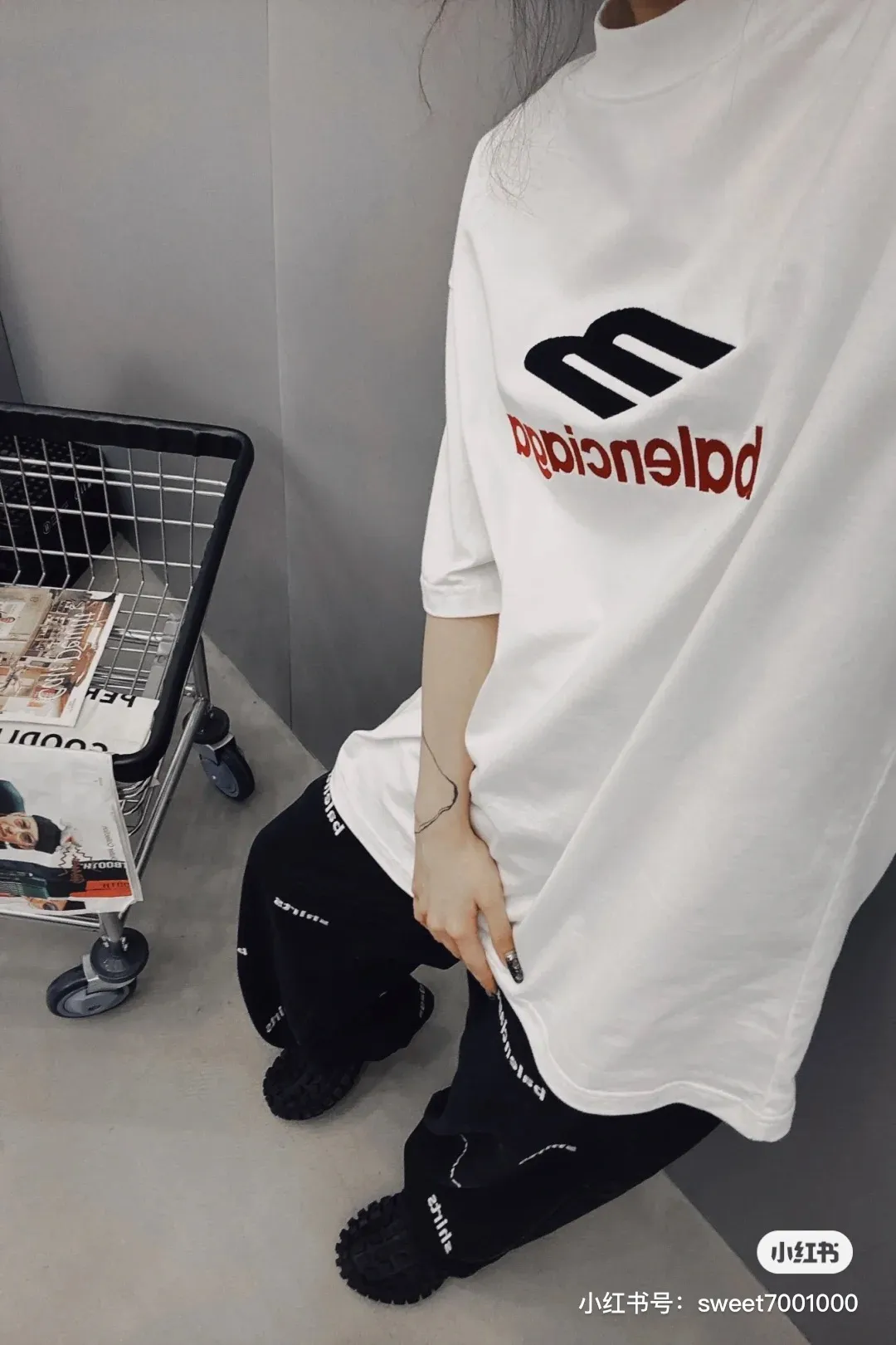 # Balenciaga/ #3B T Same Style